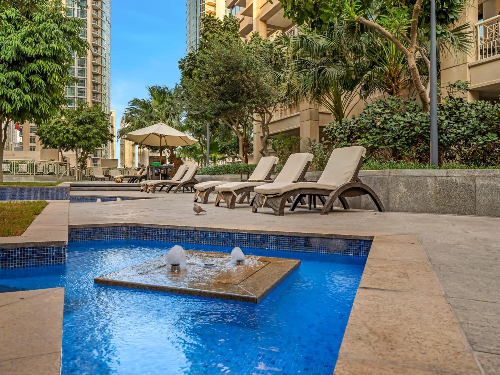Royal Vista At 29 Boulevard - & Burj Khalifa Views - Brand New Luxury 2br * Dubai